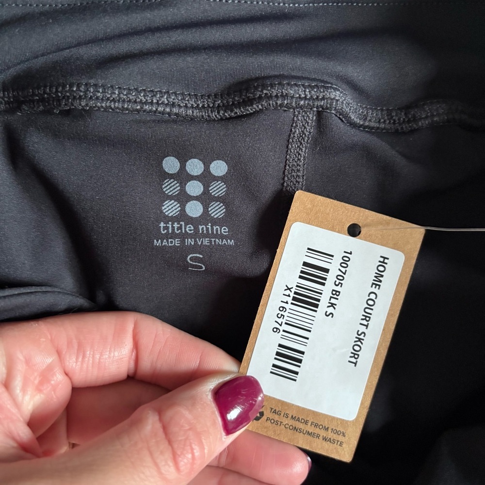 Title Nine Black Athletic Mini Skort - Picture 5 of 6